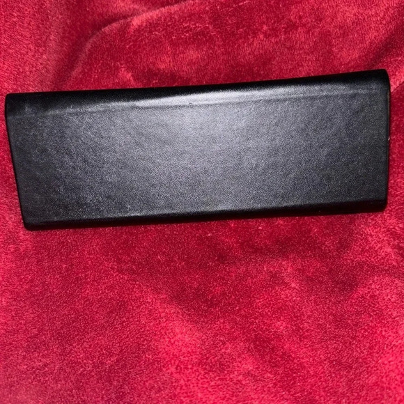 Costco black Vegan leather glasses case - Picture 4 of 10